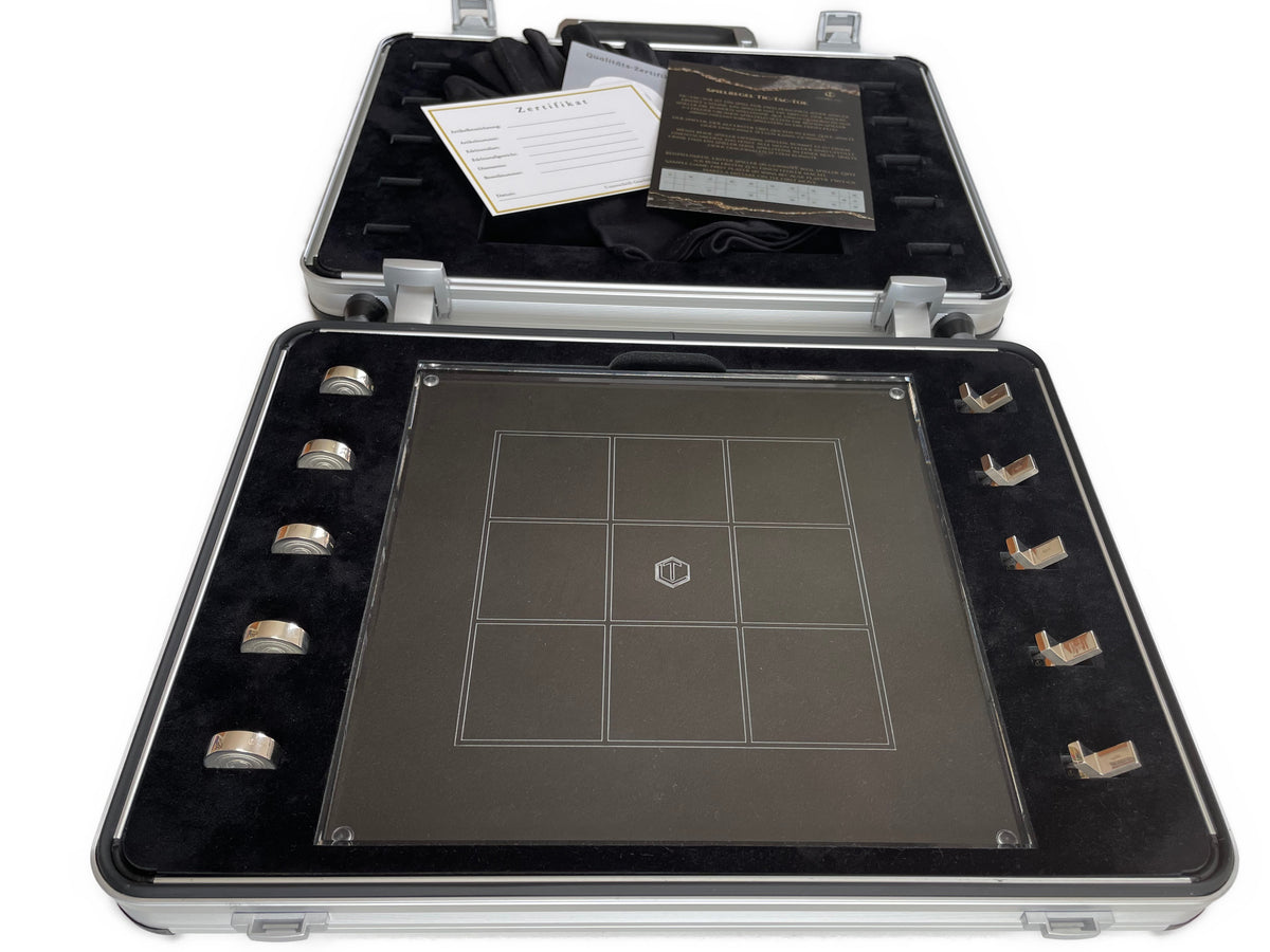 Tic-Tac-Toe board game with 10 solid 925 sterling silver game pieces, with an acrylic glass board, presented in a first-class case