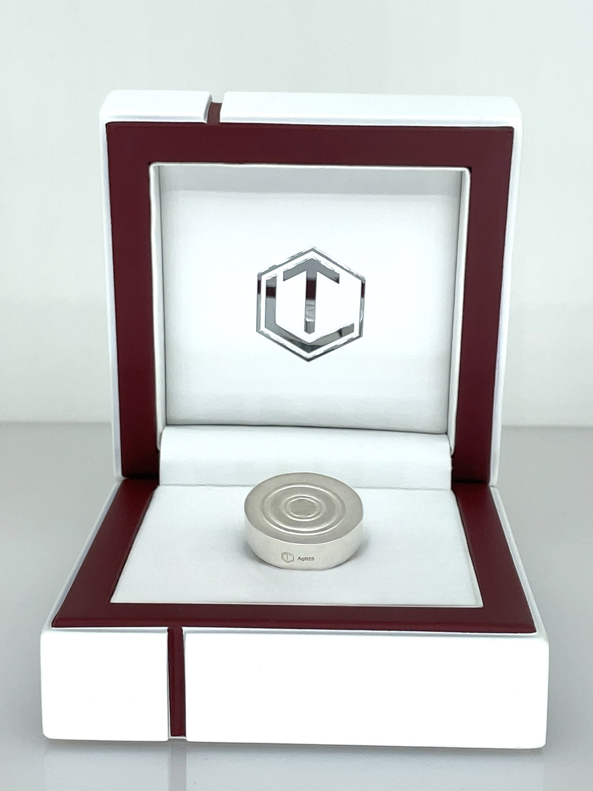 Classic original game piece made of 925 sterling silver, solid, 21.5 mm, 21 g, side polished