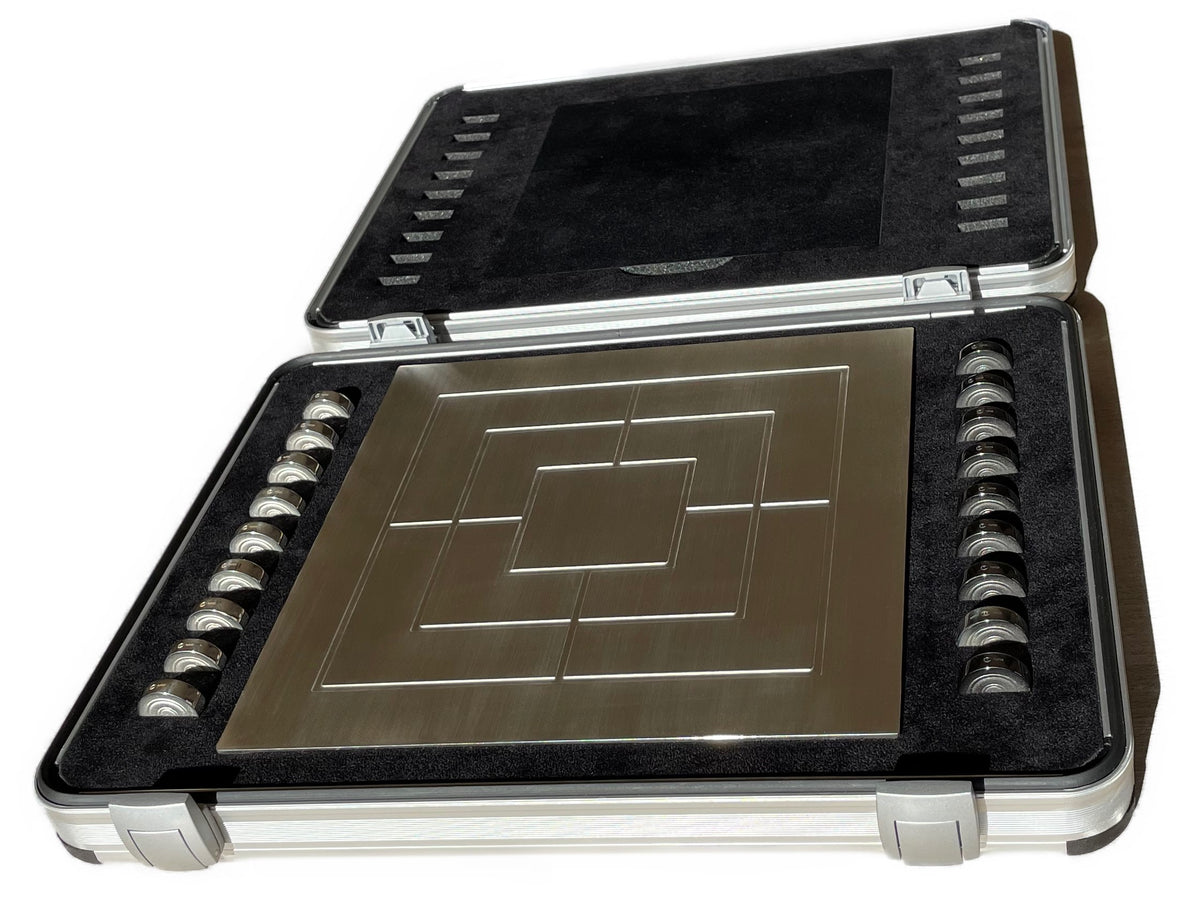 Mühle Brettspiel vollständig aus 925 Sterlingsilber, 9 Steine schwarz rhodiniert, Brett und Steine massiv, im hochwertigen Koffer