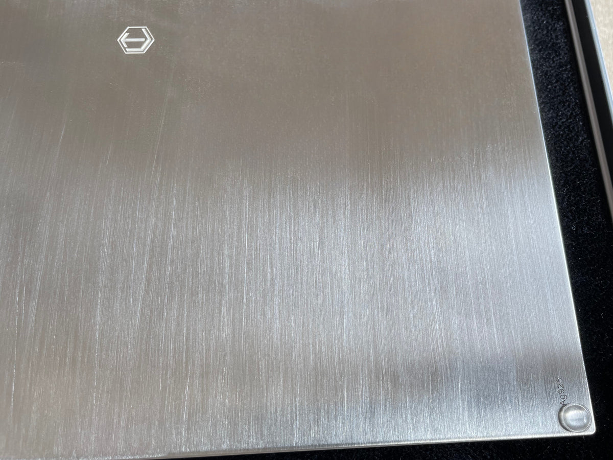Mühle Brettspiel vollständig aus 925 Sterlingsilber, 9 Steine 18 Karat vergoldet, Brett und Steine vollmassiv, im hochwertigen Koffer
